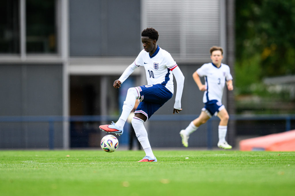 Sam Alabi controls the ball for England Under-17s.