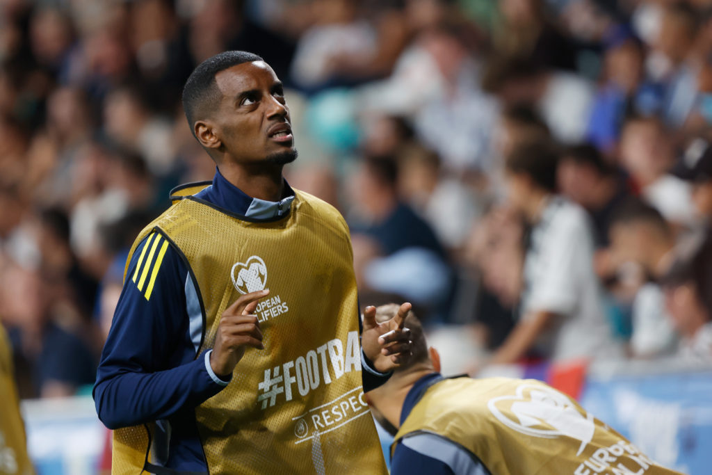 Alexander Isak warms up during an international game between Slovenia v Sweden