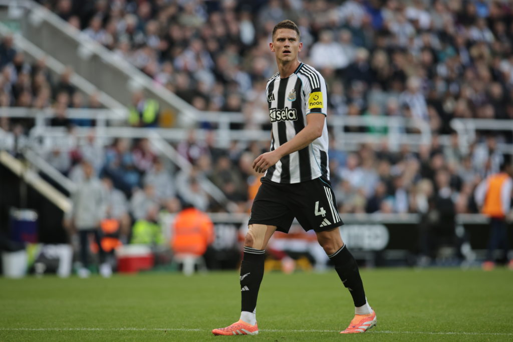 Sven Botman in action for Newcastle United against Arsenal