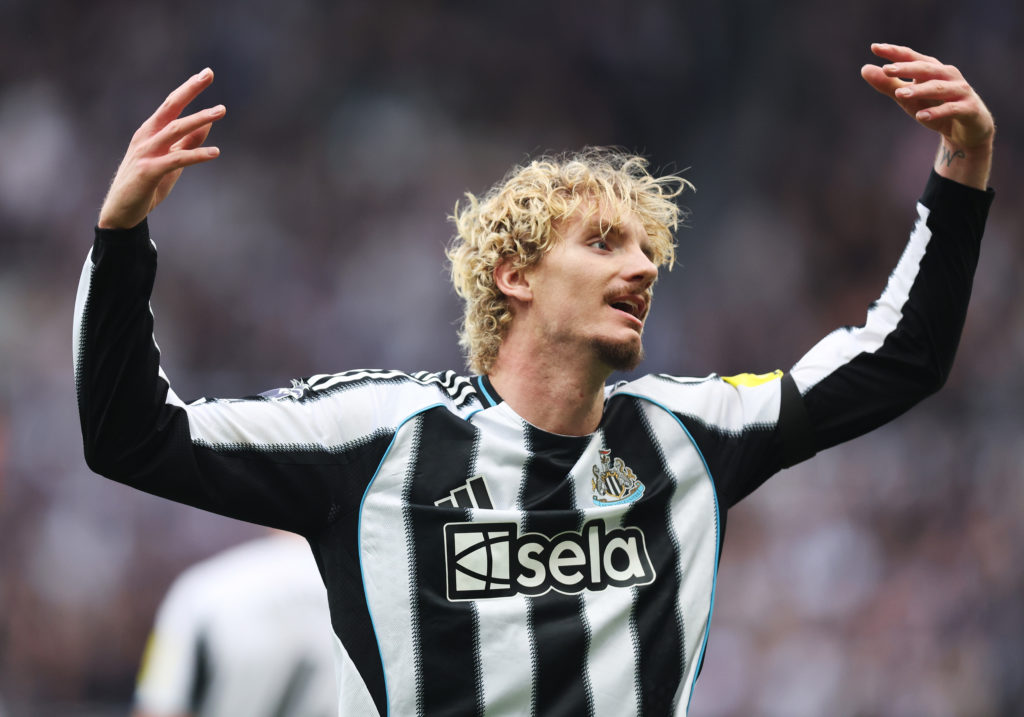 Nick Woltemade celebrates scoring for Newcastle United against Arsenal.