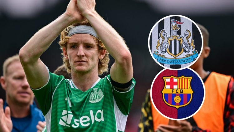Anthony Gordon applauds the Newcastle United fans, Newcastle United badge, Barcelona badge.