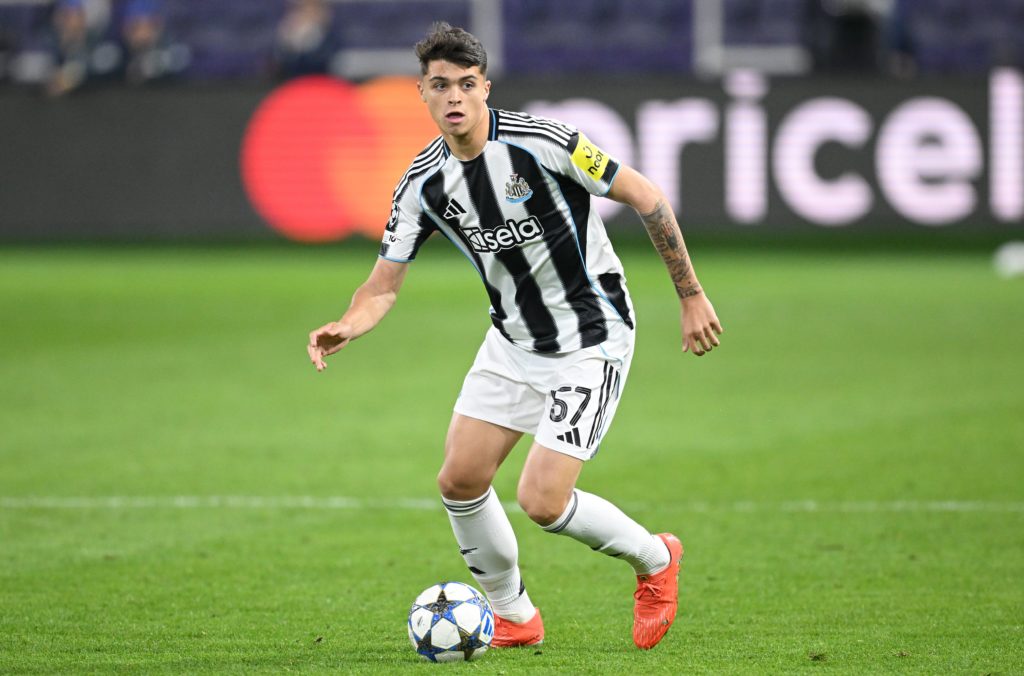 Lewis Miley playing in the Champions League for Newcastle United against Union Saint-Gilloise.