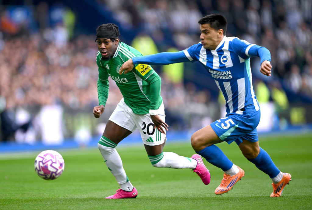 Anthony Elanga playing for Newcastle United against Brighton.