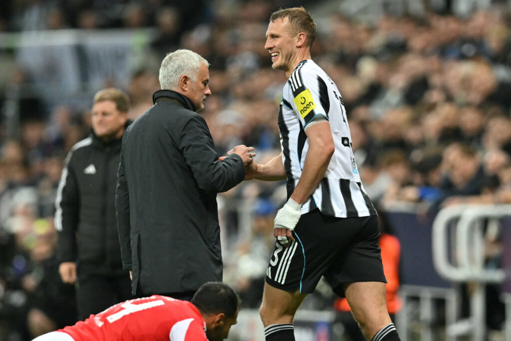 FBL-EUR-C1-NEWCASTLE-BENFICA