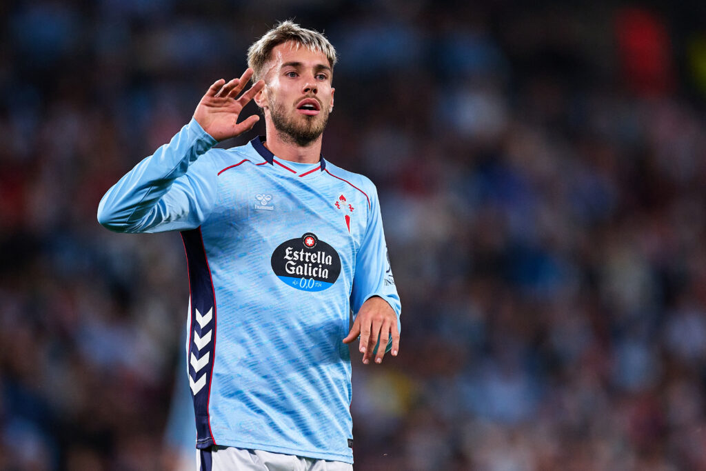 Celta Vigo's Oscar Mingueza in action against Nice.