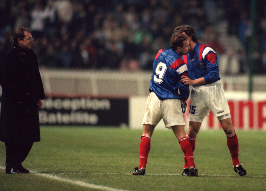 David Ginola replaces Jean-Pierre Papin during France's 1994 World Cup qualifier against Bulgaria in November 1993.