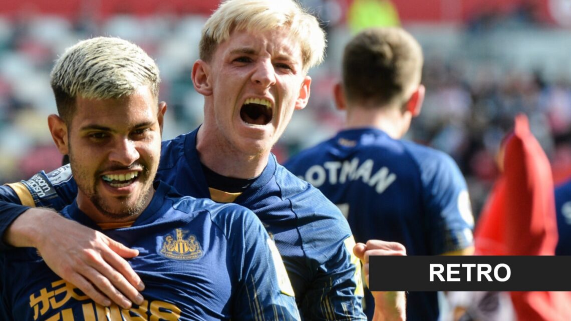 Anthony Gordon and Bruno Guimaraes celebrate for Newcastle United against Brentford.
