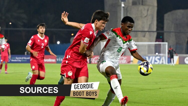 Asharaf Loukman Tapsoba in action at the Under-17 World Cup.