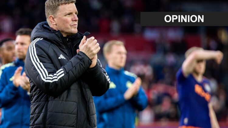 Eddie Howe applauds the Newcastle United fans after losing to Brentford in the Premier League.