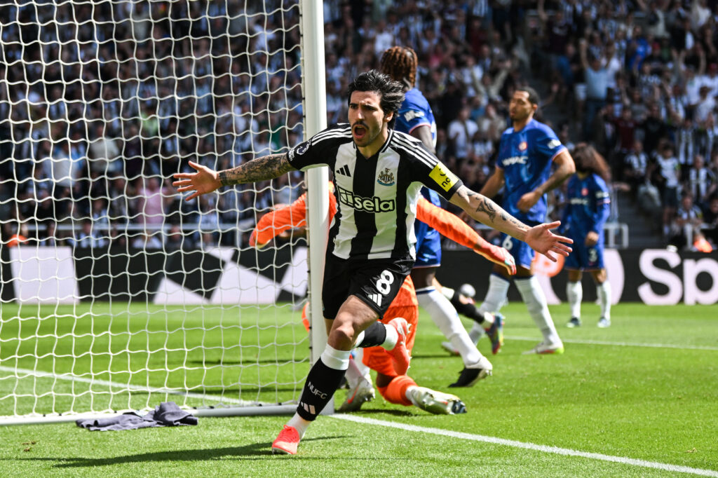 Sandro Tonali celebrates scoring for Newcastle United against Chelsea.
