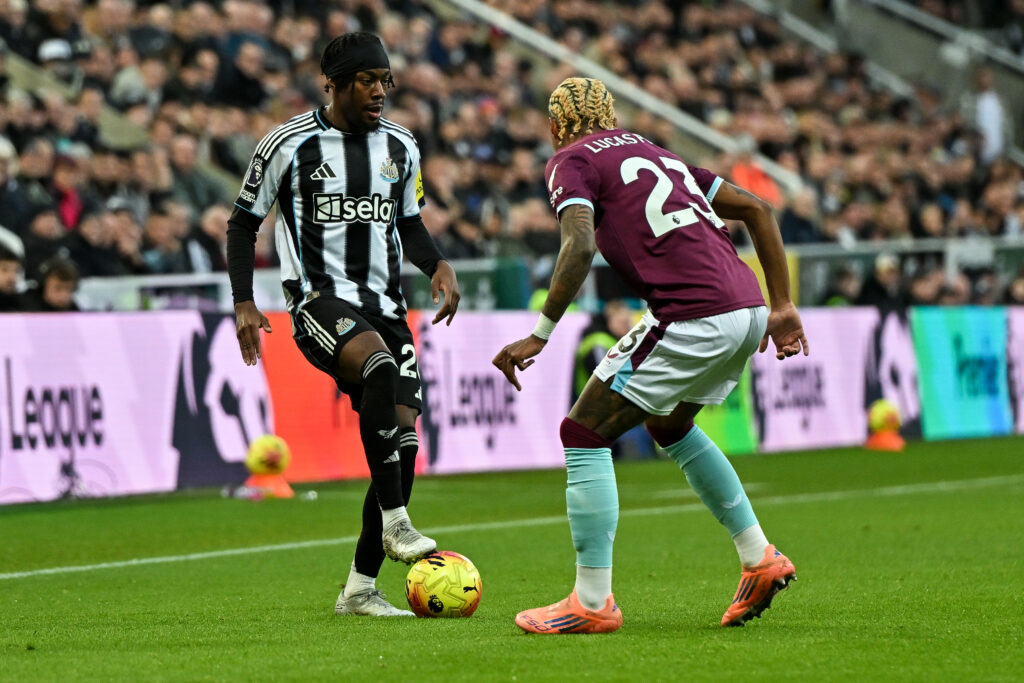 Anthony Elanga in action for Newcastle United against Burnley.