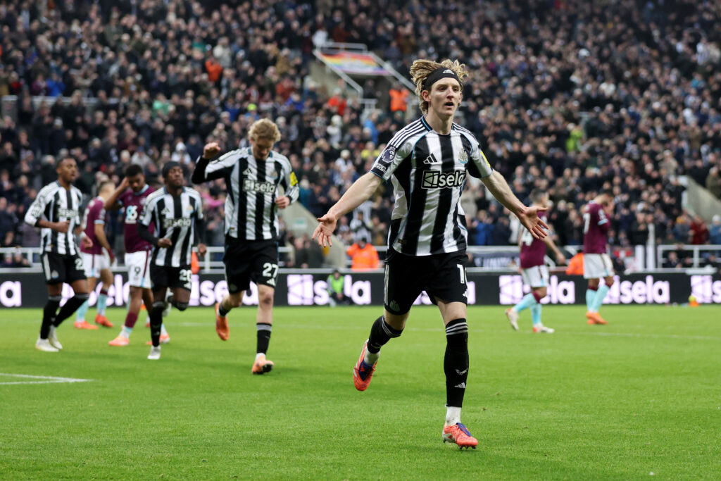 Anthony Gordon celebrates scoring for Newcastle United against Burnley.
