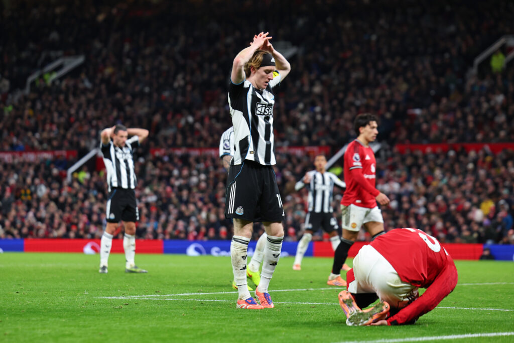 Anthony Gordon reacts during Manchester United vs Newcastle United.