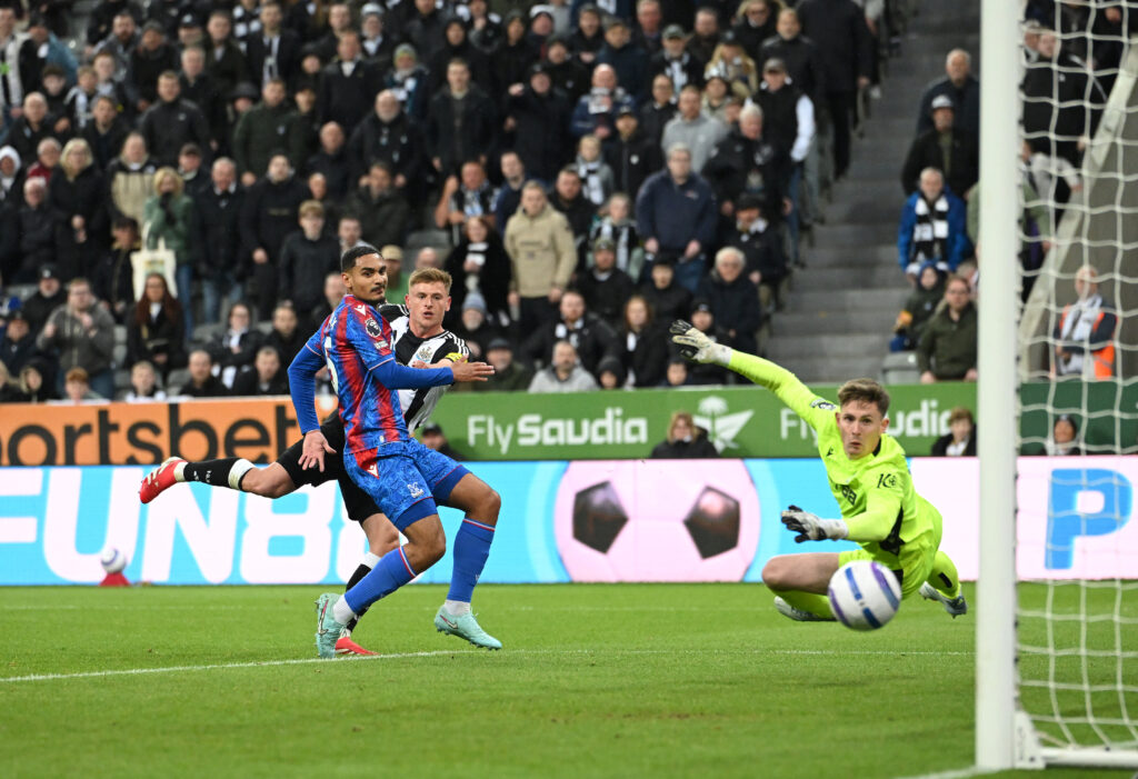 Harvey Barnes scores for Newcastle United against Crystal Palace.
