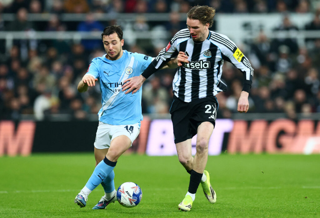 Nick Woltemade playing for Newcastle United against Manchester City in the FA Cup.