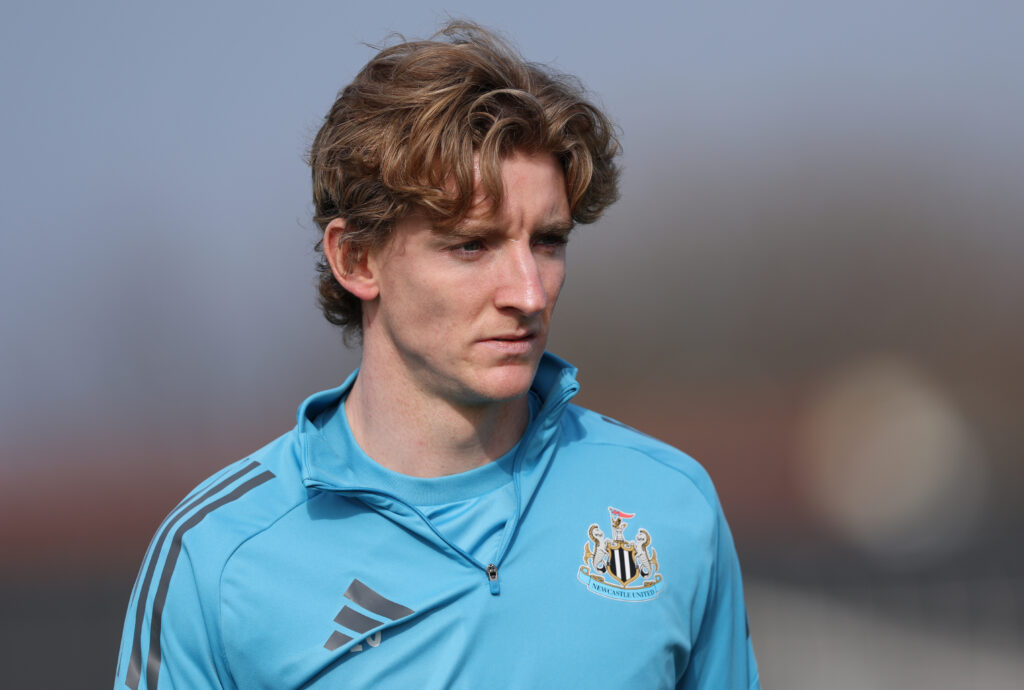 Anthony Gordon in Newcastle United training ahead of their Champions League game against Barcelona,