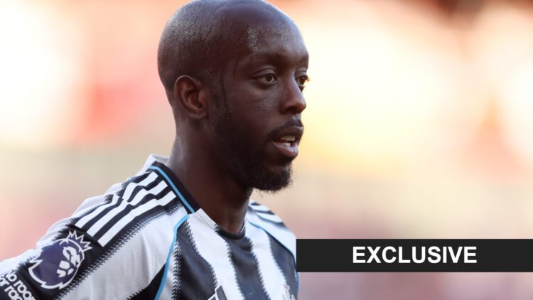 Yoane Wissa playing for Newcastle United against Arsenal FC. An 'exclusive' banner has been added.
