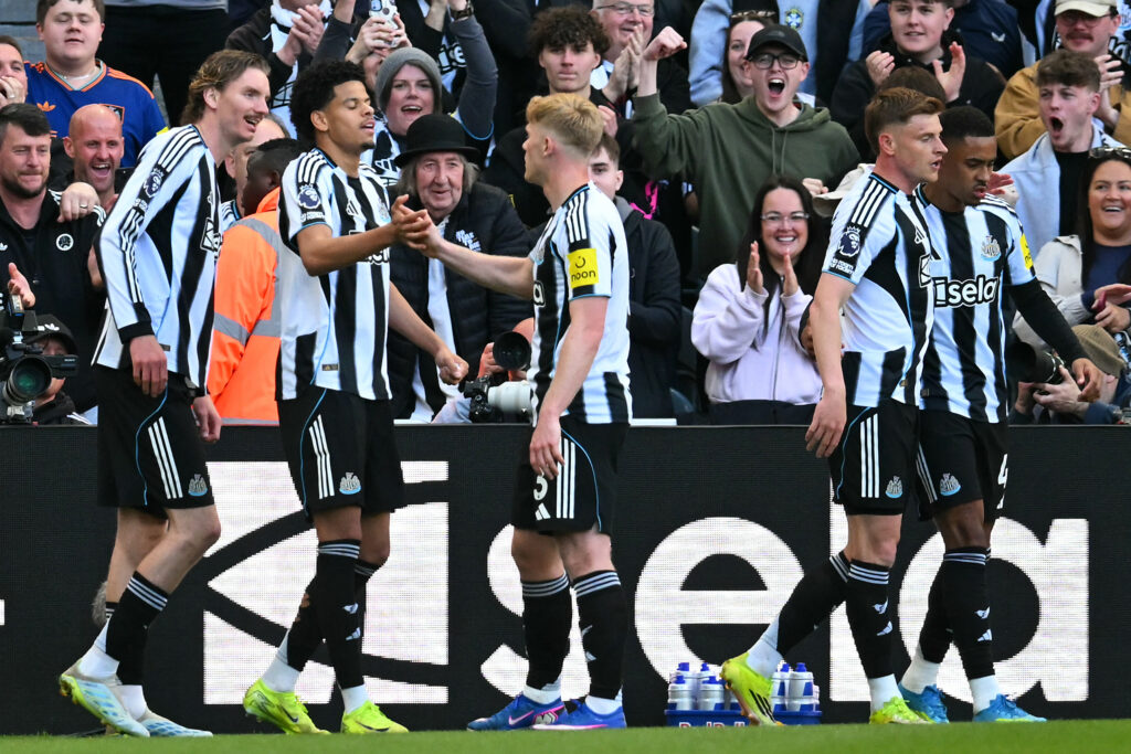 Newcastle United players celebrate after William Osula scores against West Ham United.